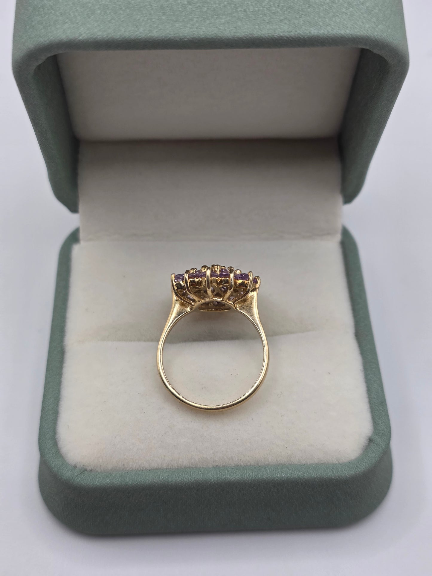 9ct gold pale amethyst cluster ring