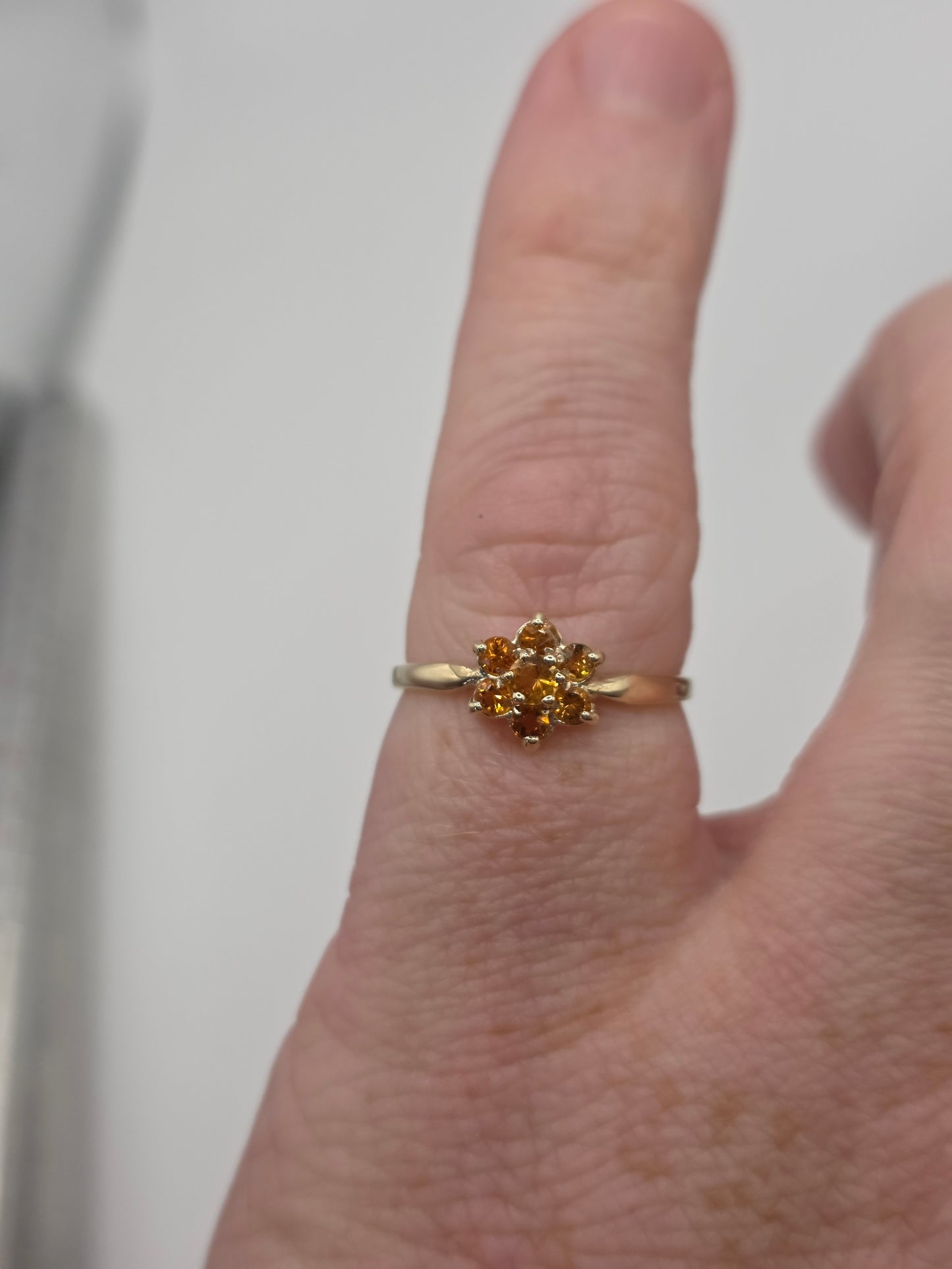 9ct gold citrine ring