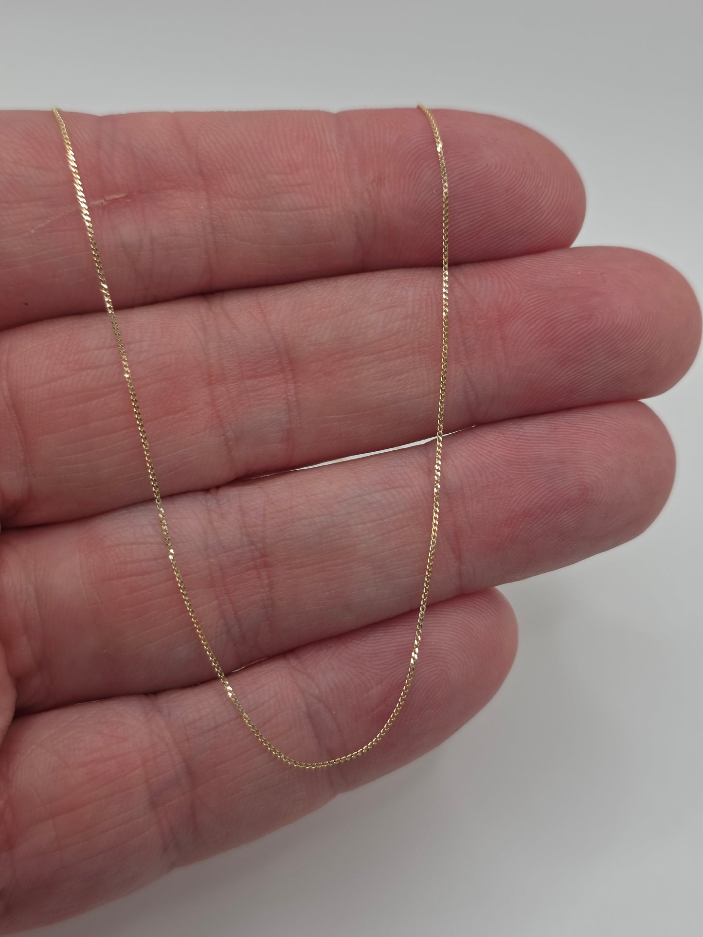 9ct gold curb chain (14)