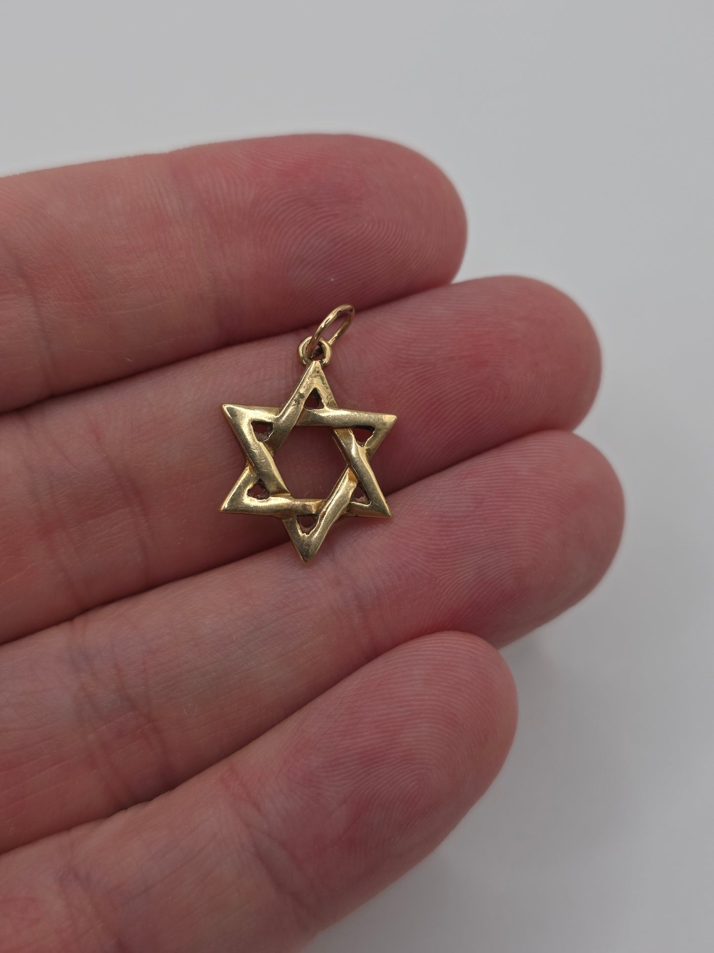 9ct gold star of david pendant