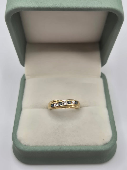 9ct gold sapphire and cz ring