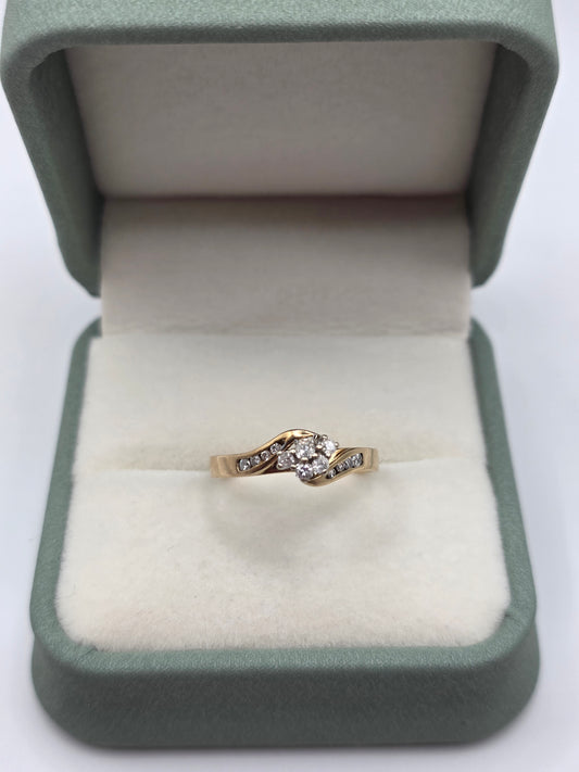 9ct gold diamond ring