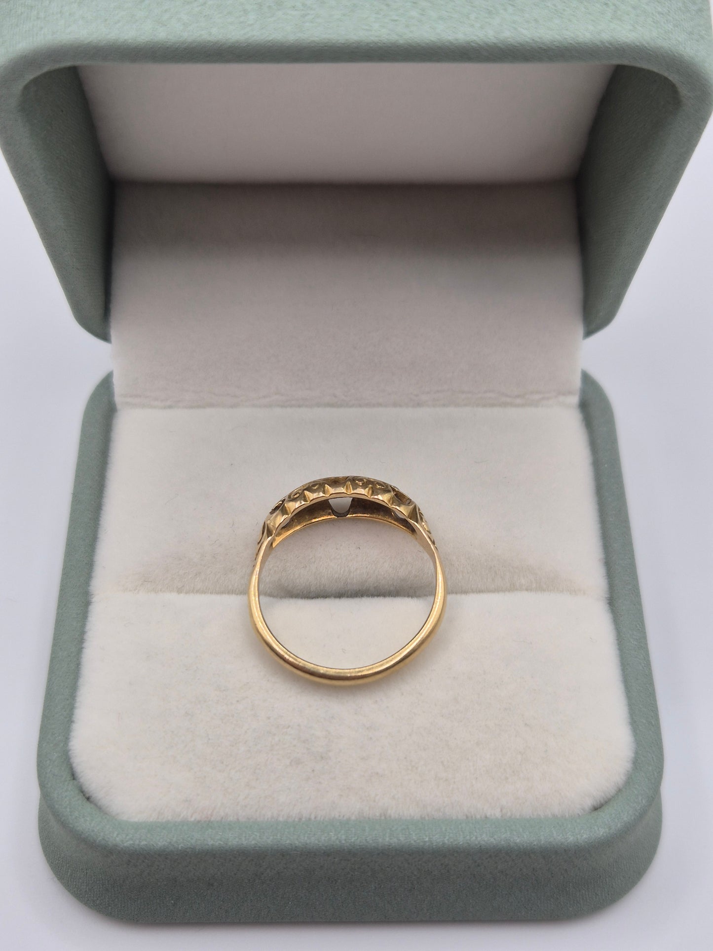 Antique 18ct gold ruby and diamond ring