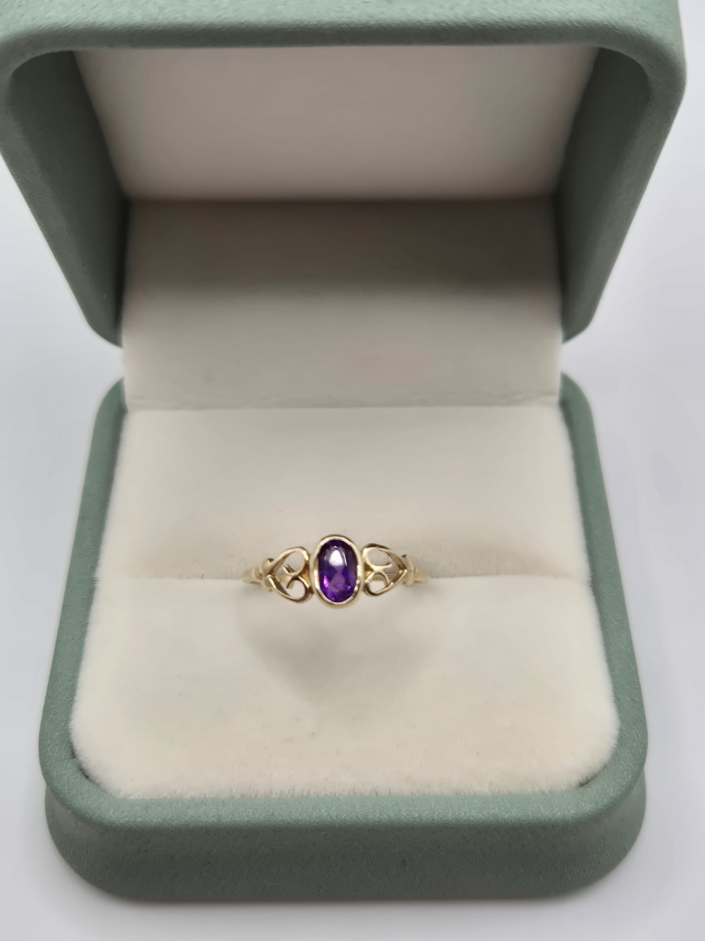 9ct gold amethyst ring