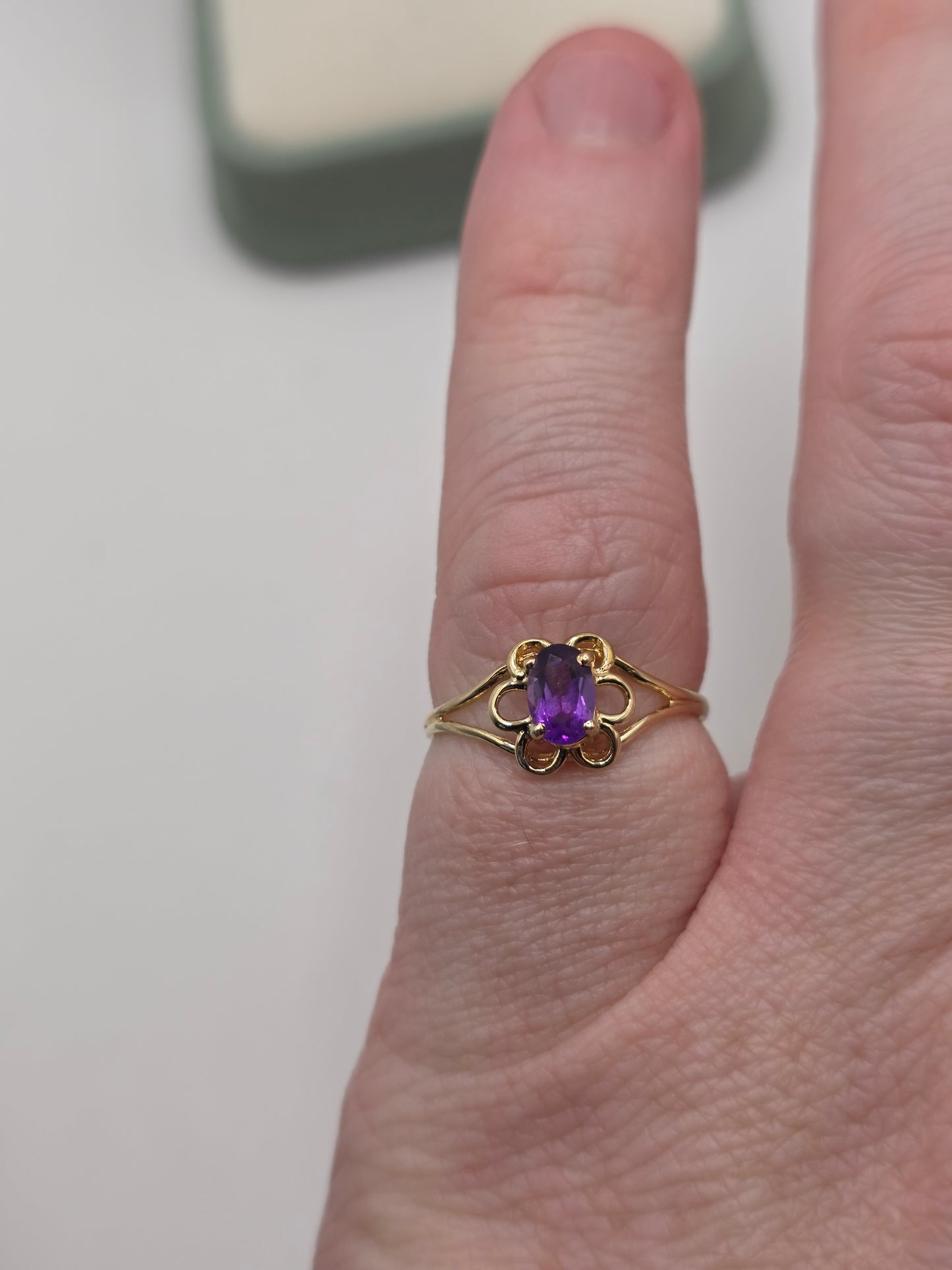 9ct gold amethyst ring
