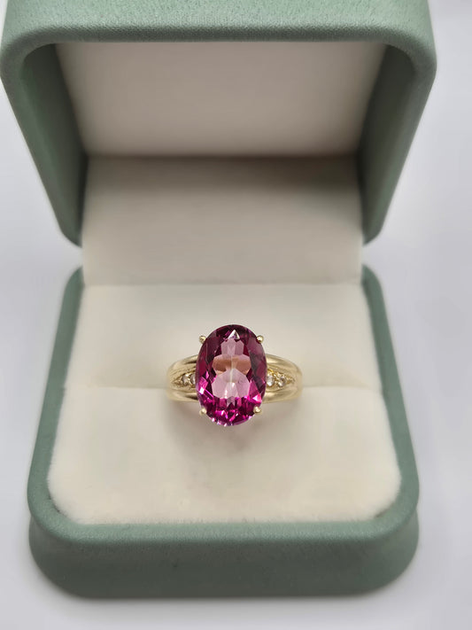 Heavy 9ct gold pink topaz and diamond ring