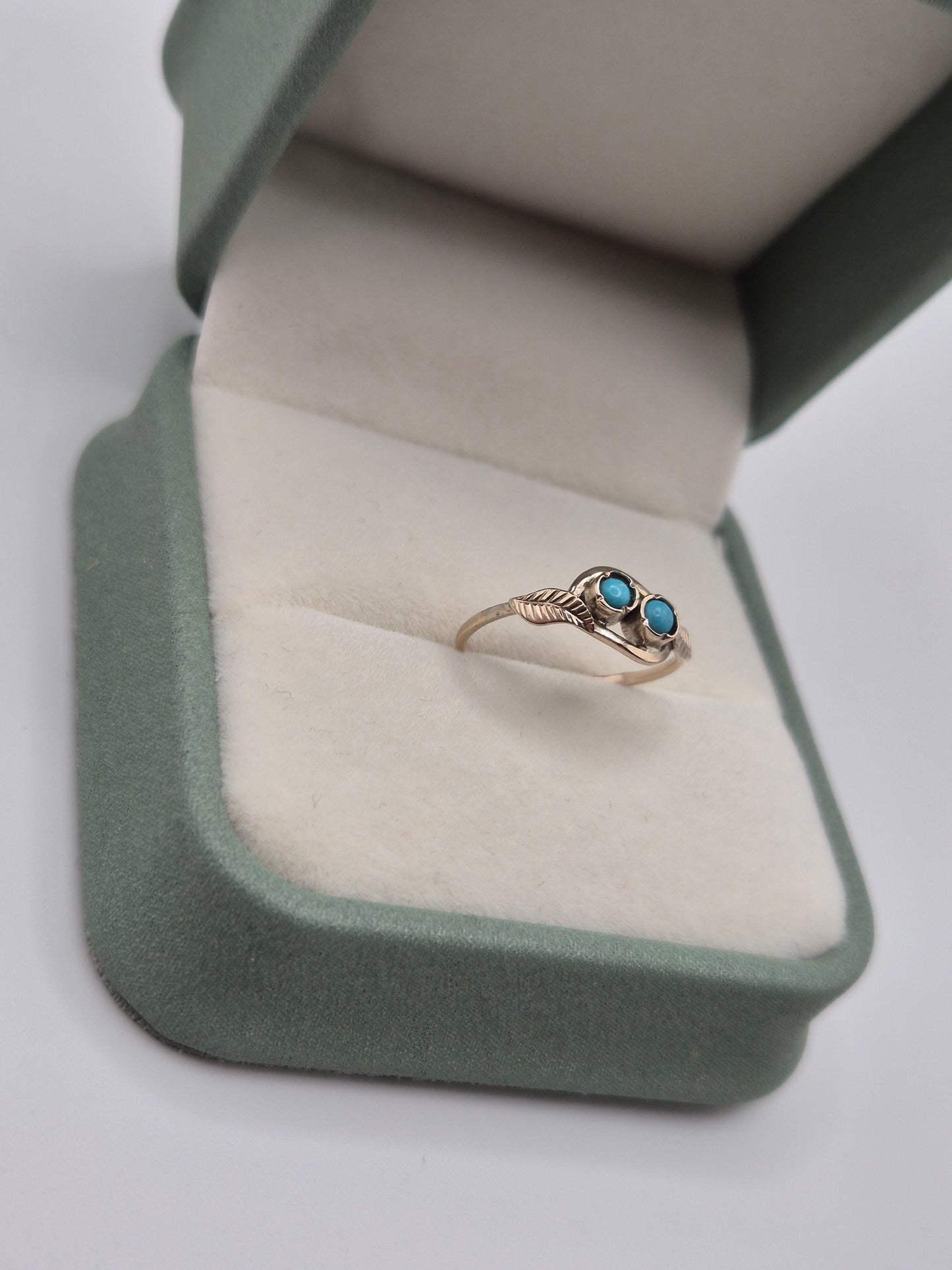 9ct gold turquoise ring
