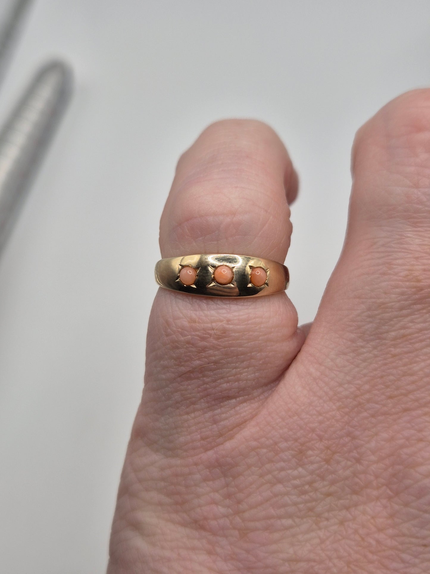 9ct gold coral gypsy ring