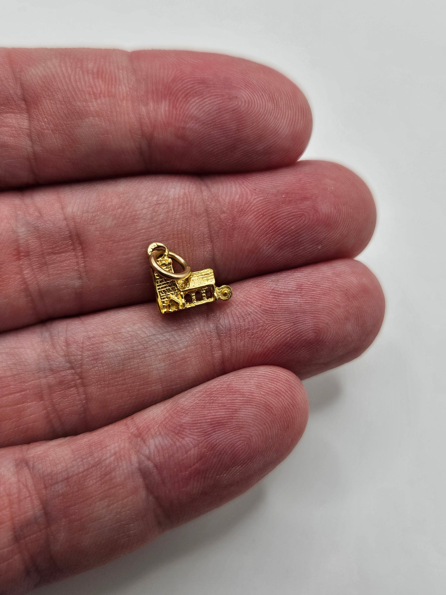 9ct gold church charm