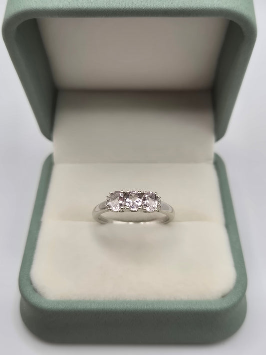 9ct white gold pale morganite ring