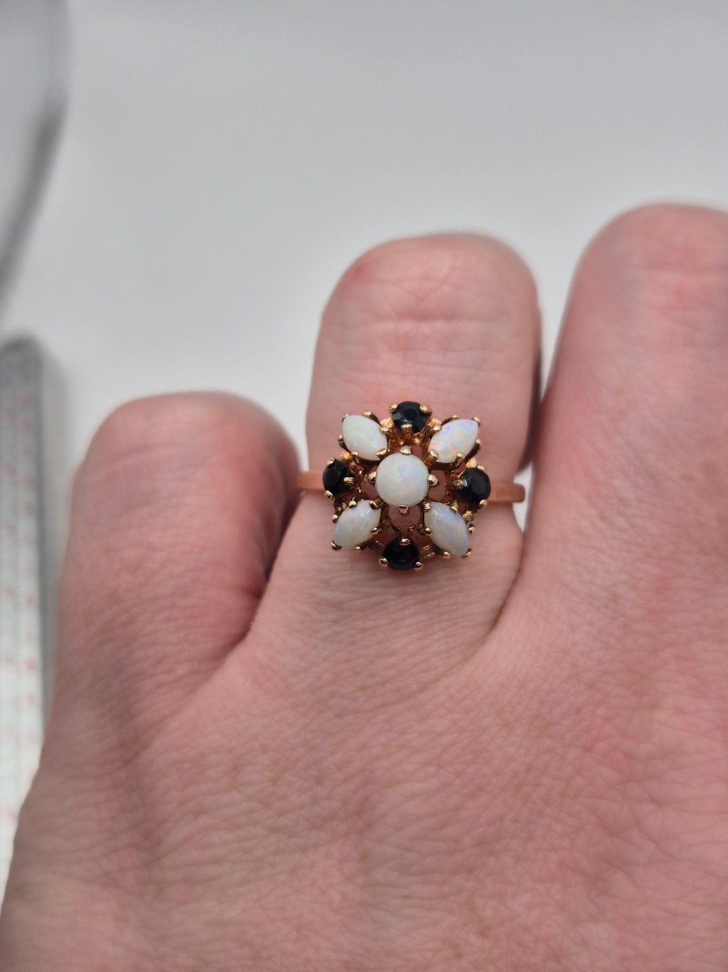 9ct gold opal and sapphire ring