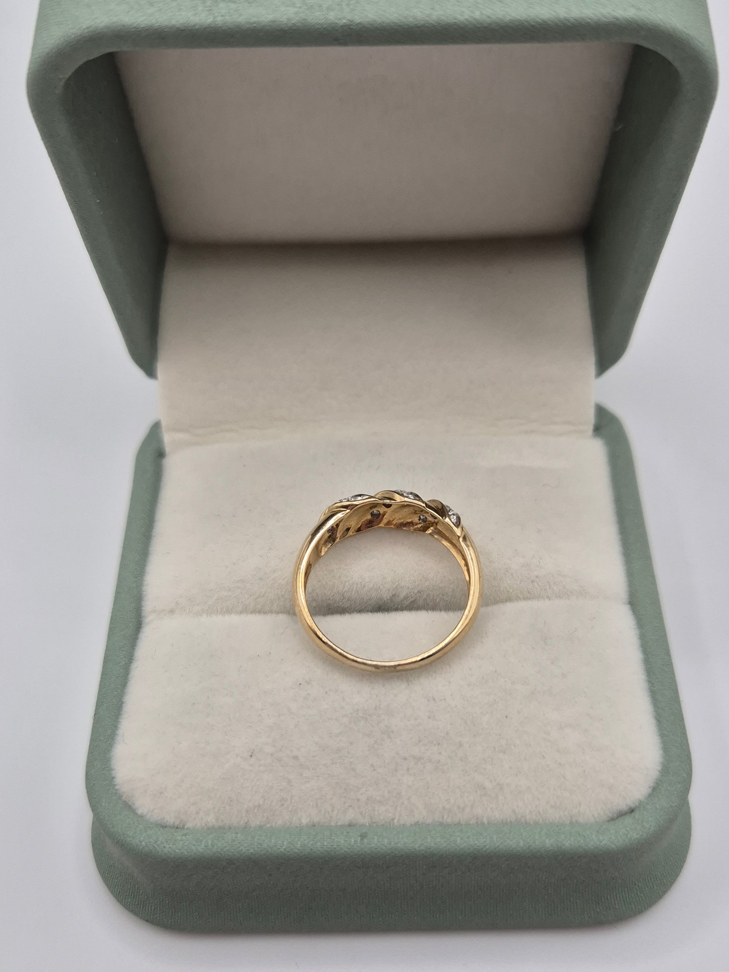 9ct gold cz croissant style ring