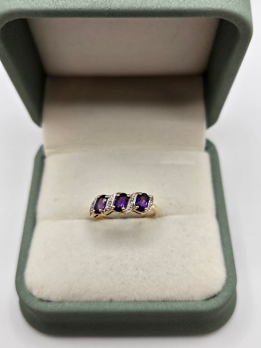 9ct gold amethyst and diamond ring