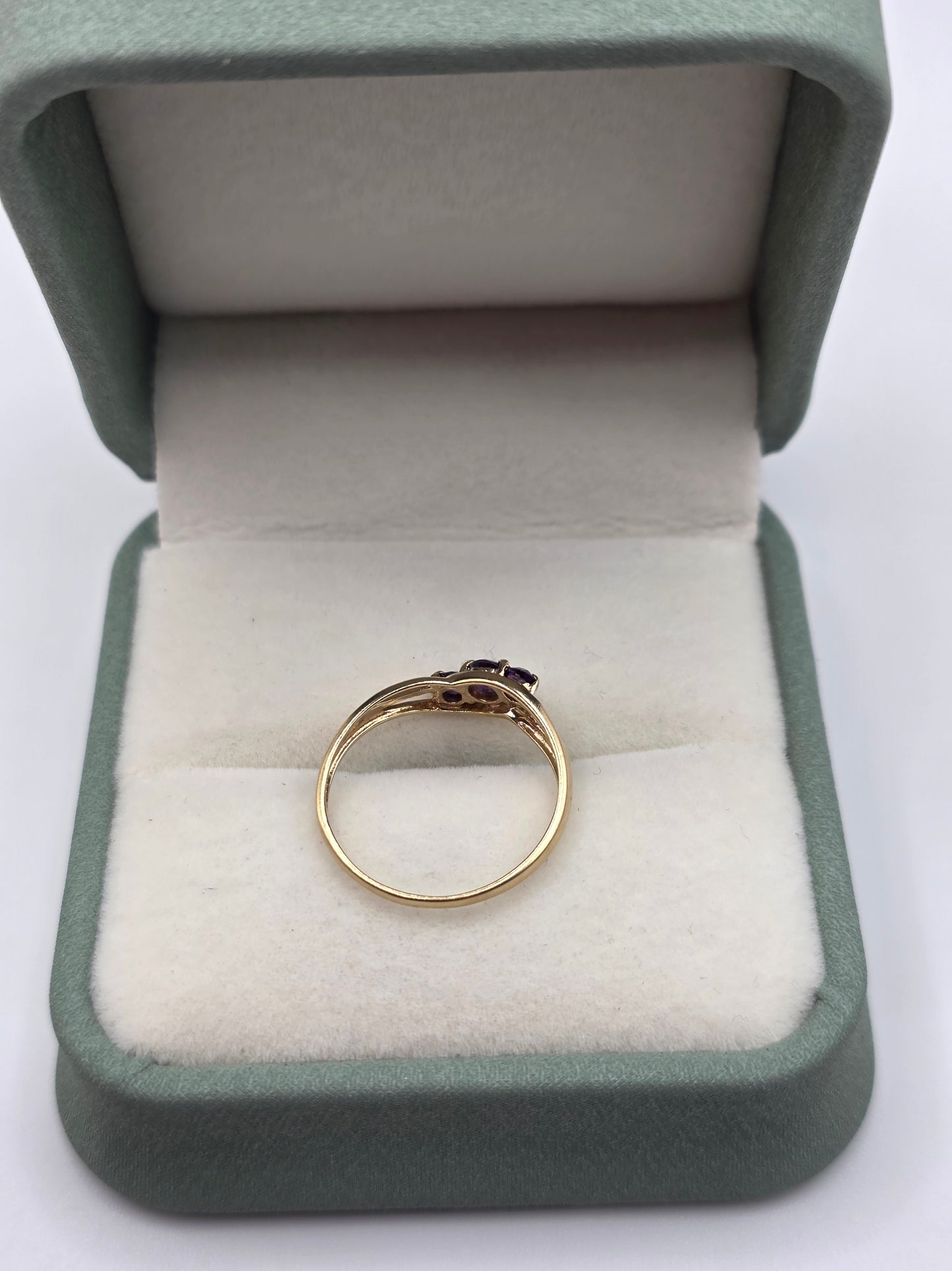 9ct gold amethyst ring