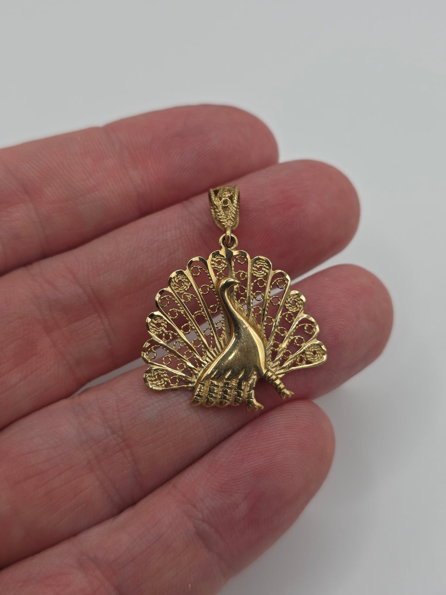 9ct gold peacock pendant