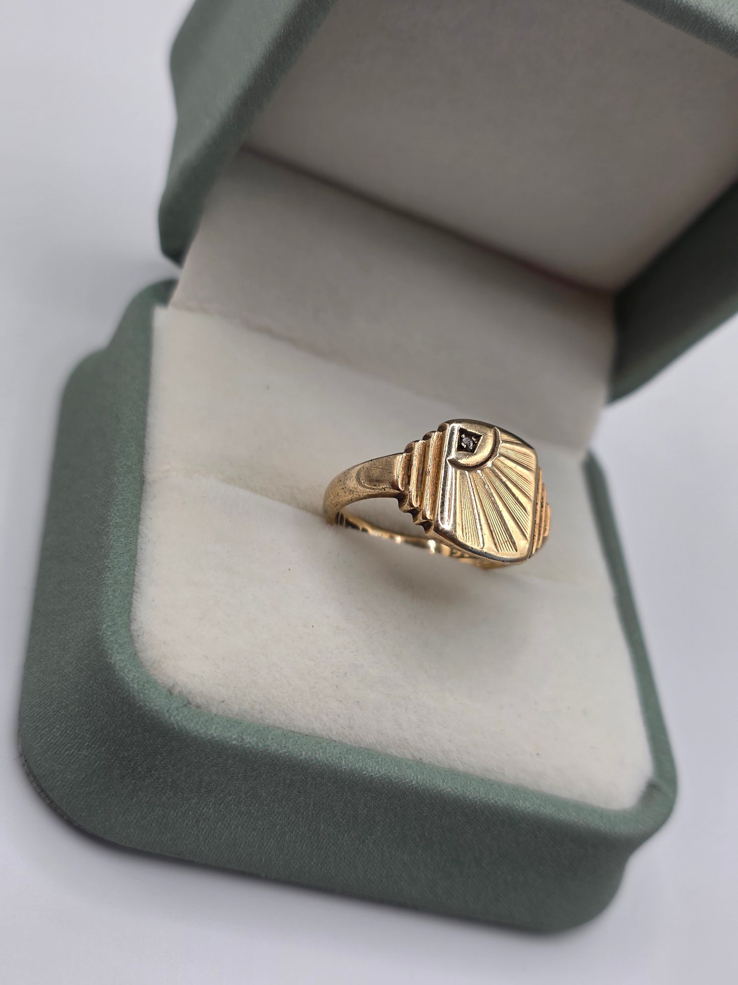 9ct gold diamond signet ring