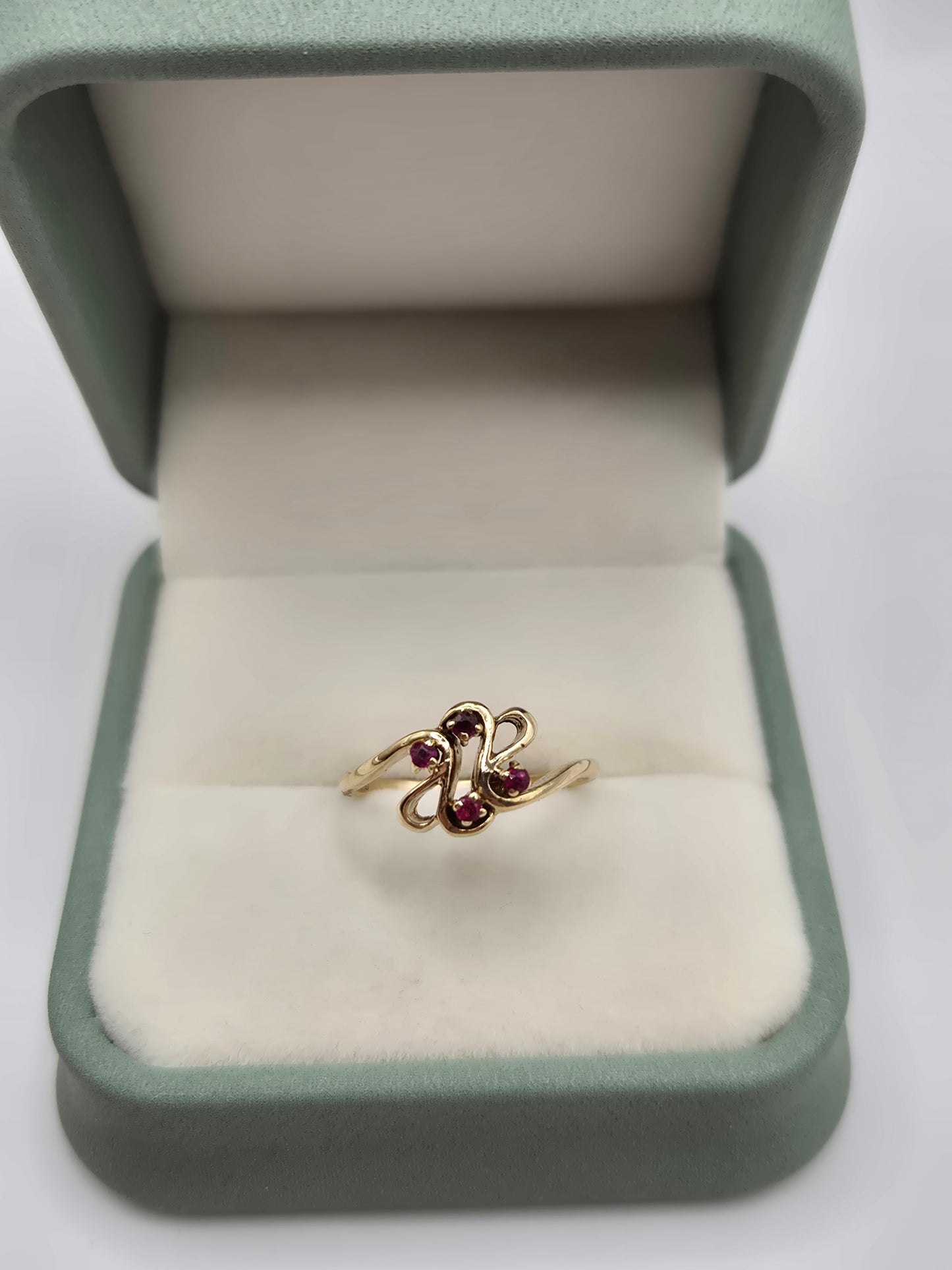 9ct gold ruby ring
