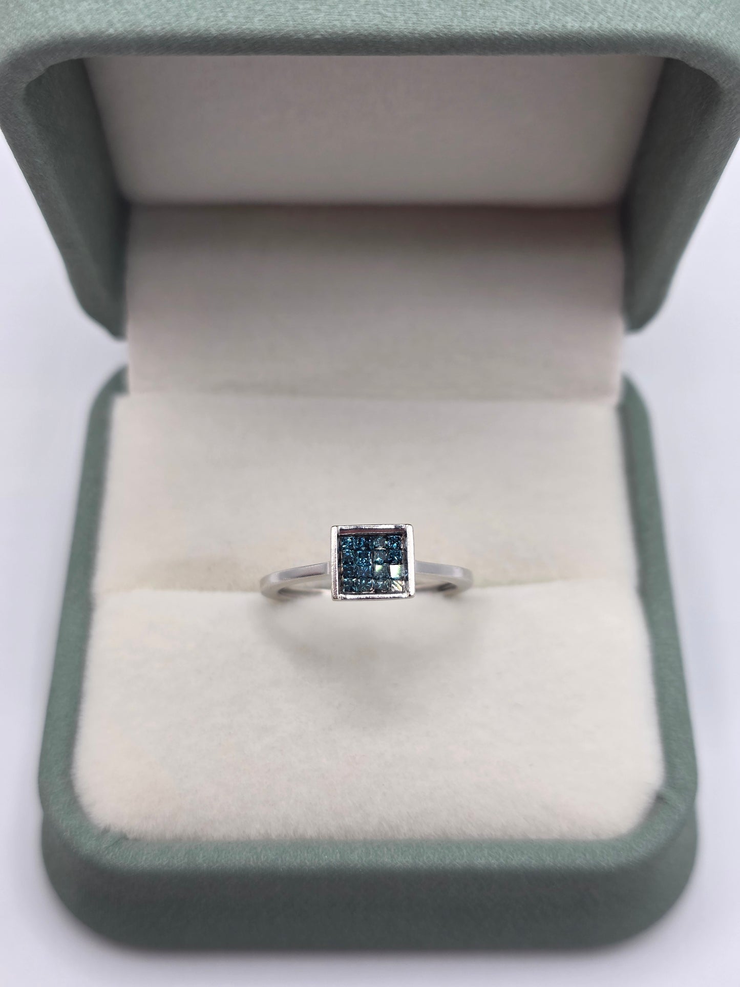9ct white gold blue diamond ring