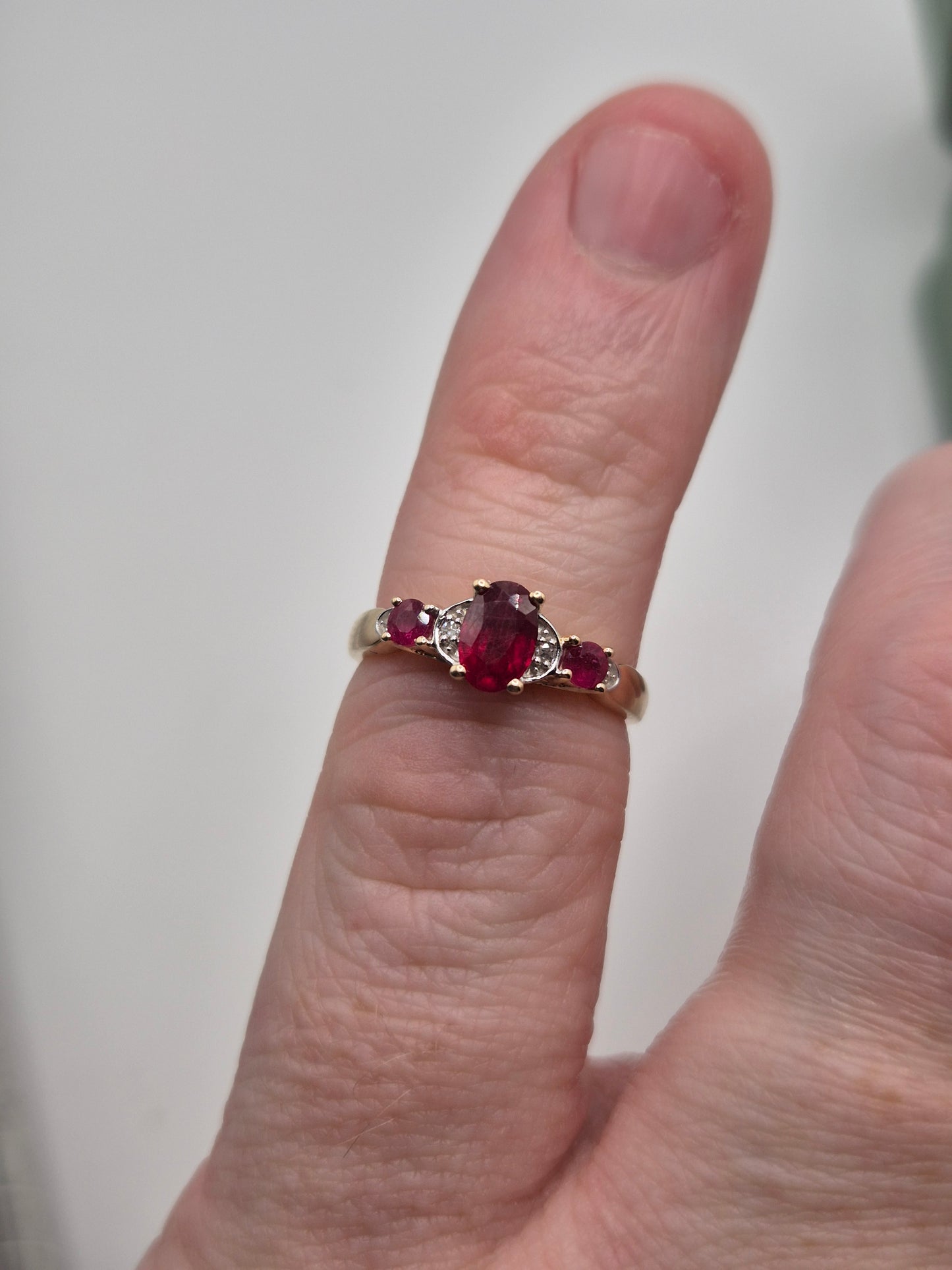9ct gold ruby and diamond ring
