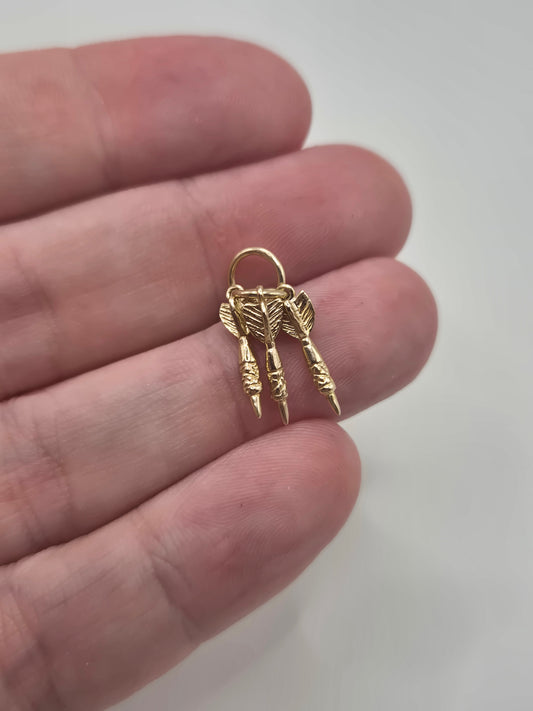9ct gold triple dart charm
