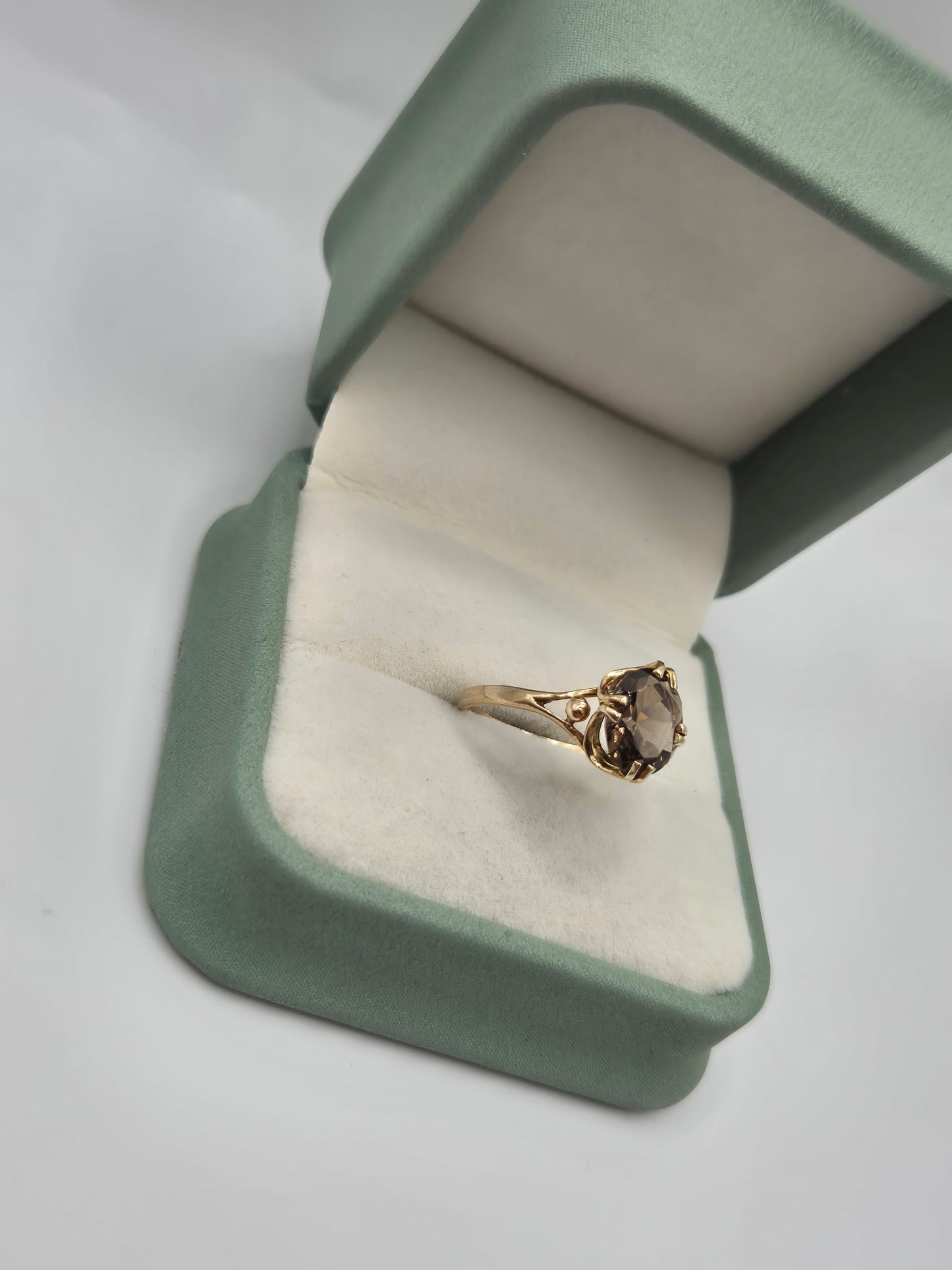9ct gold smokey quartz ring