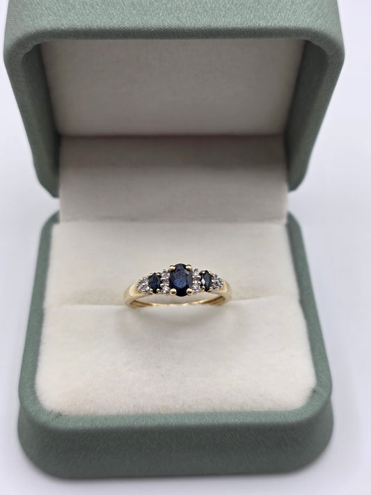 9ct gold sapphire and diamond ring