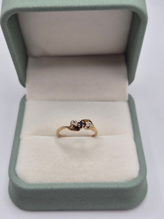 9ct gold sapphire and diamond ring