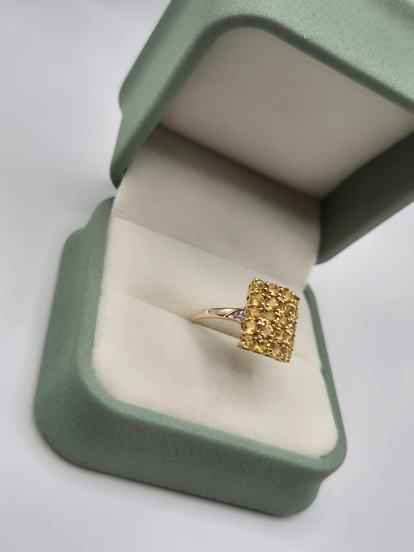 9ct gold yellow sapphire and diamond ring