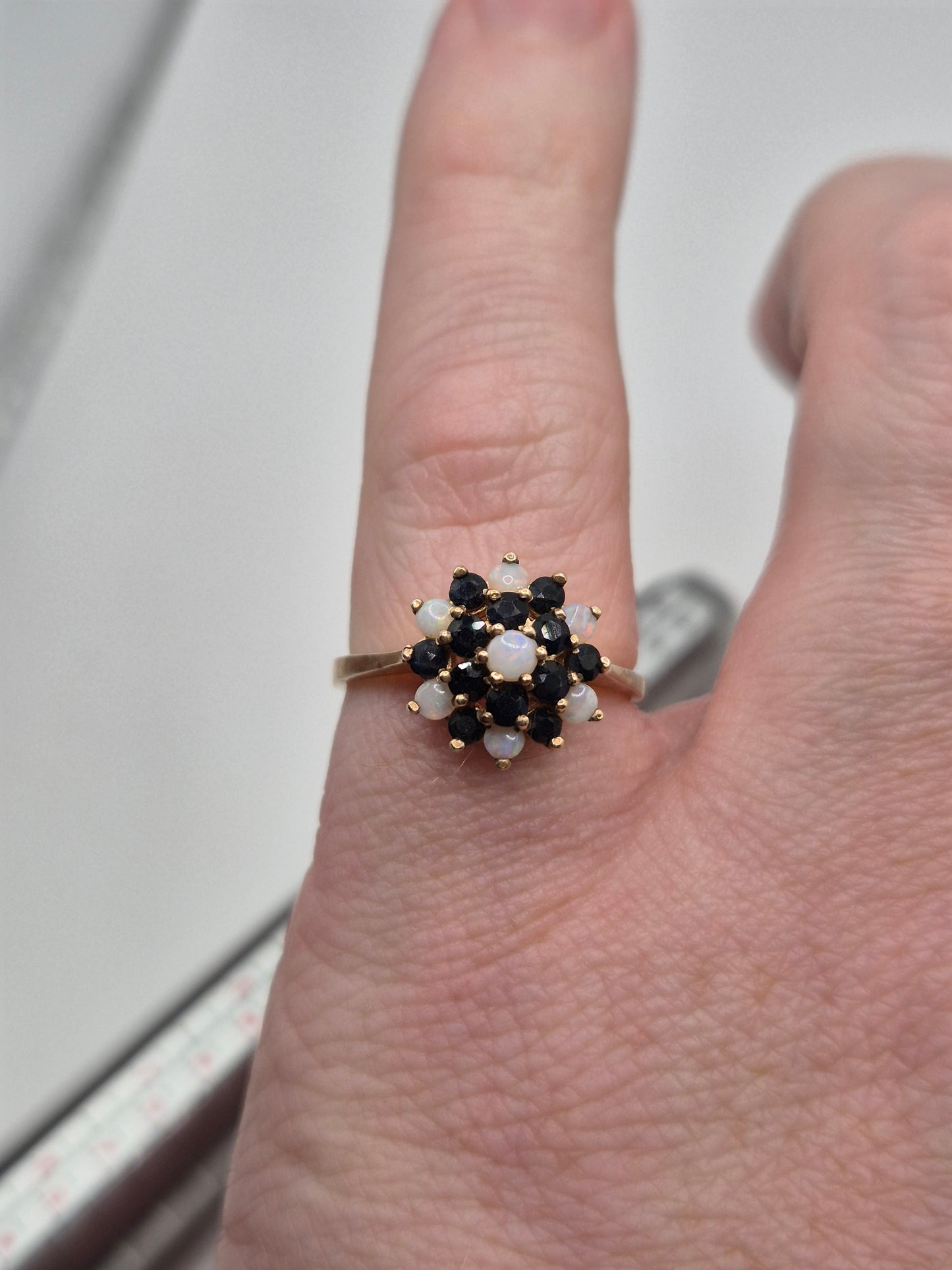 9ct gold sapphire and opal ring