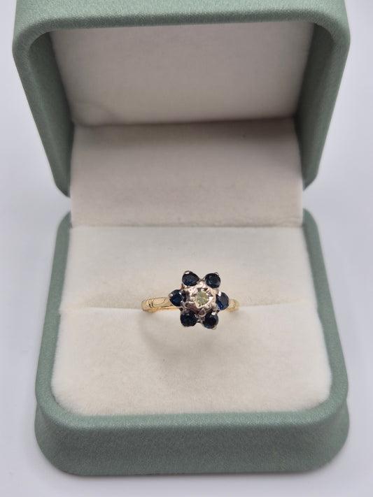 18ct gold sapphire and diamond ring