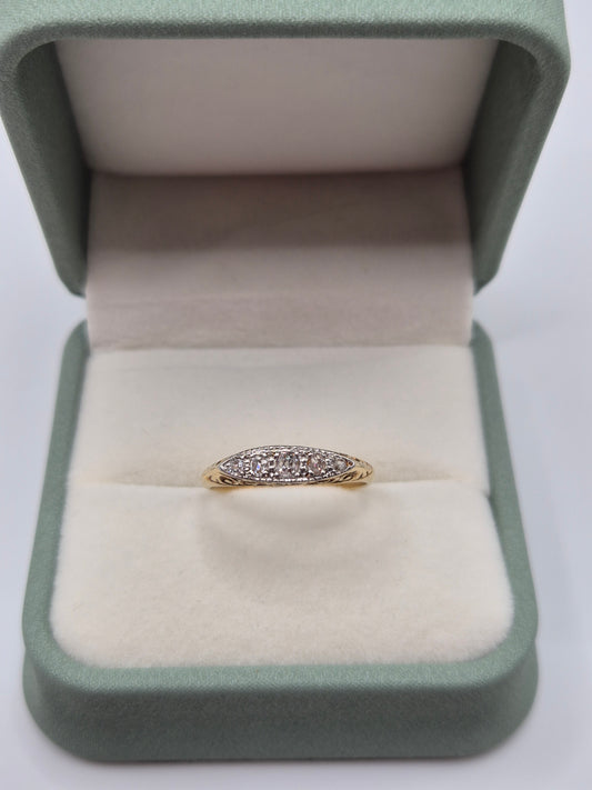 18ct gold diamond ring