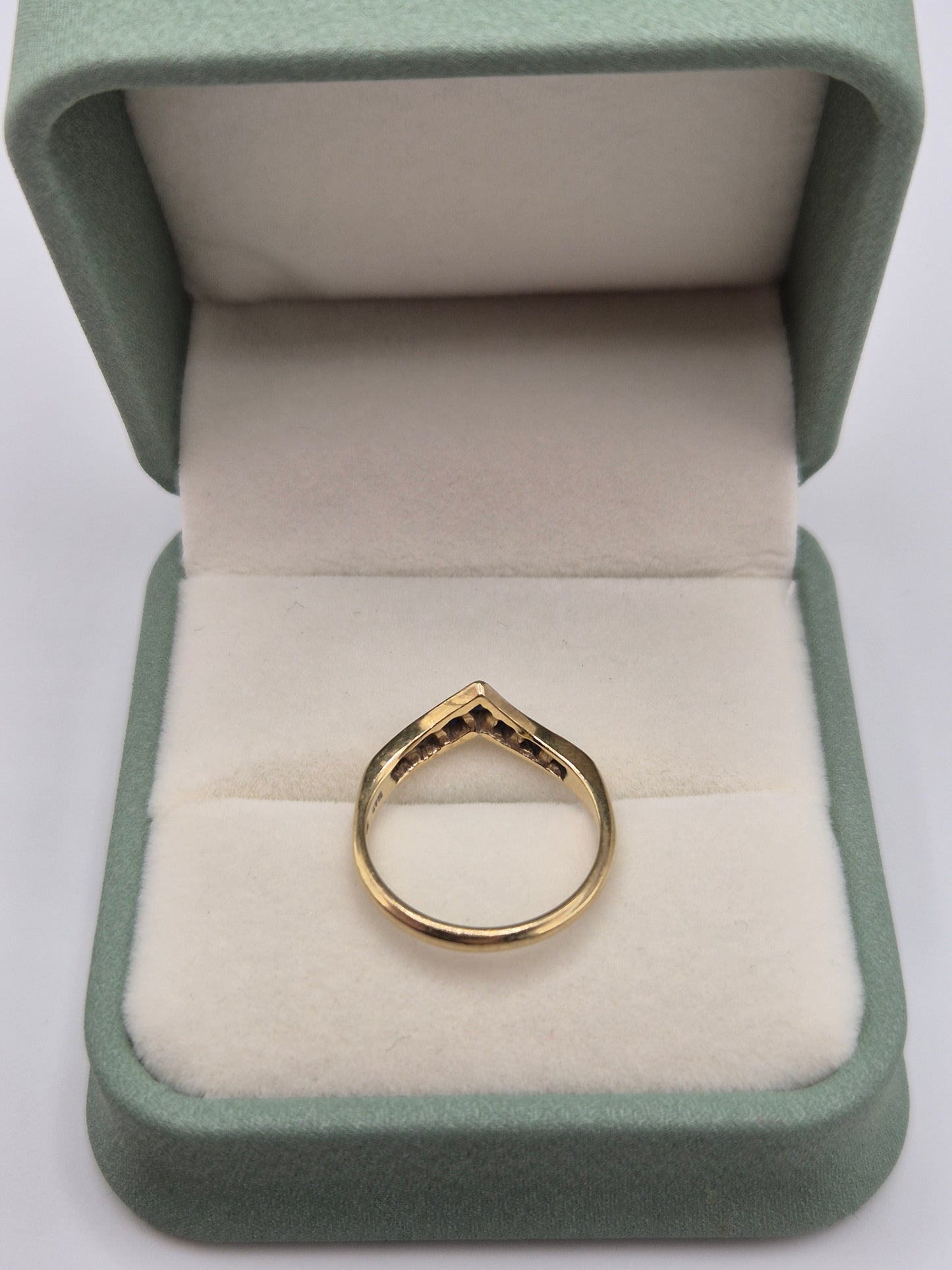 9ct gold sapphire wishbone ring