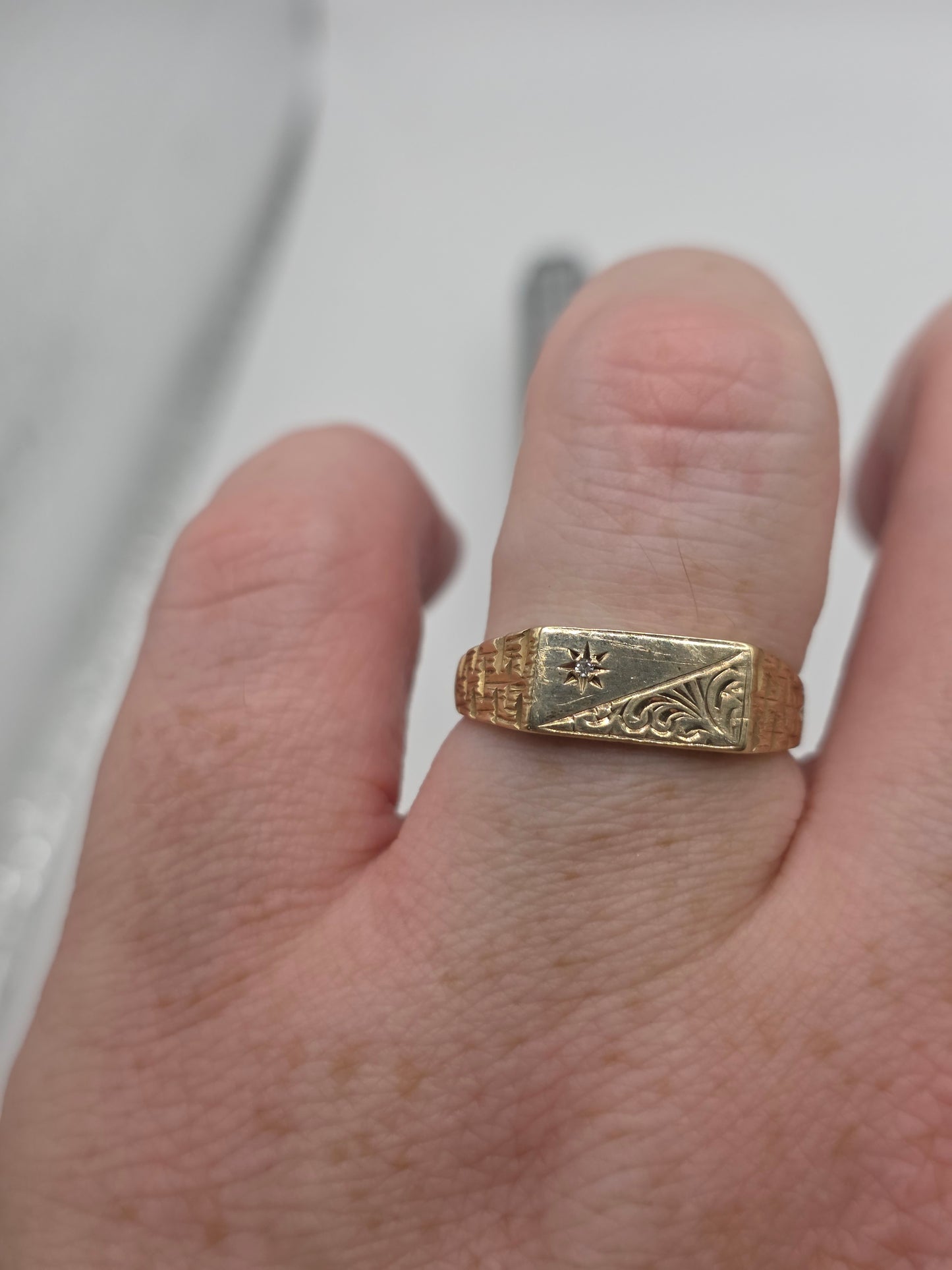 9ct gold diamond signet ring