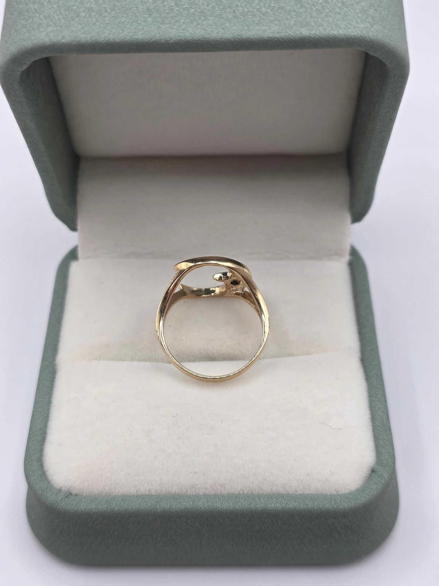 9ct gold sapphire moon ring