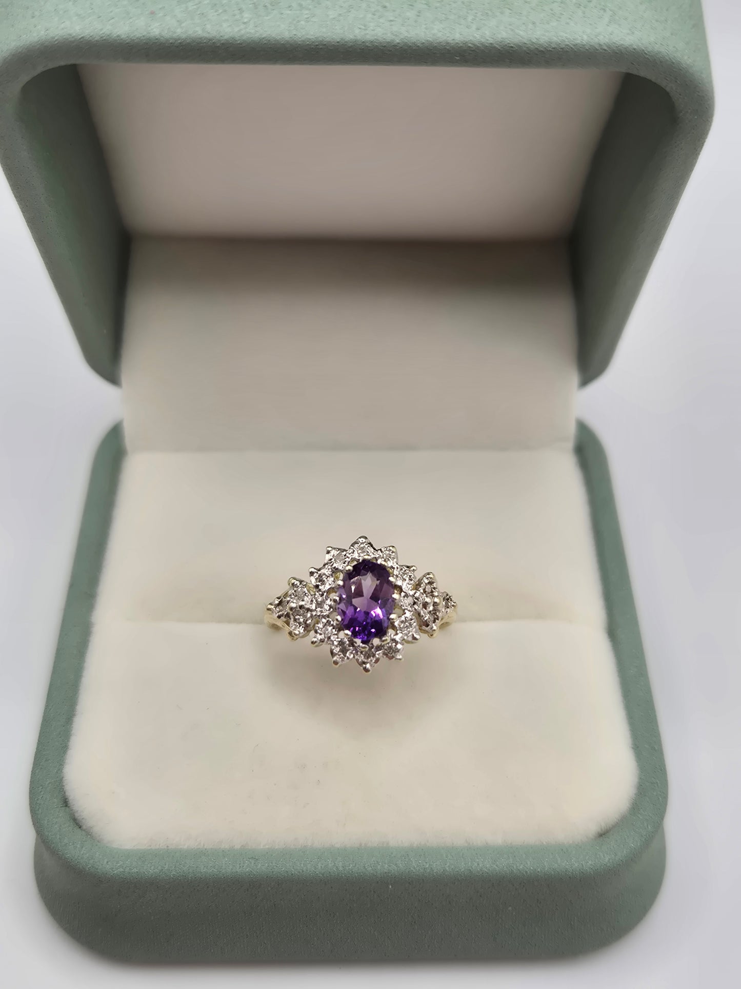 9ct gold amethyst and diamond ring