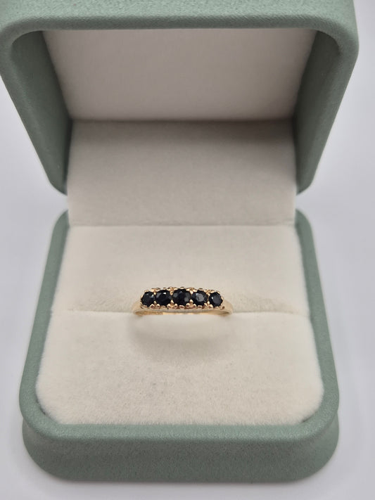 9ct gold sapphire ring