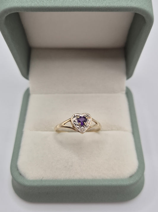 9ct gold amethyst heart ring