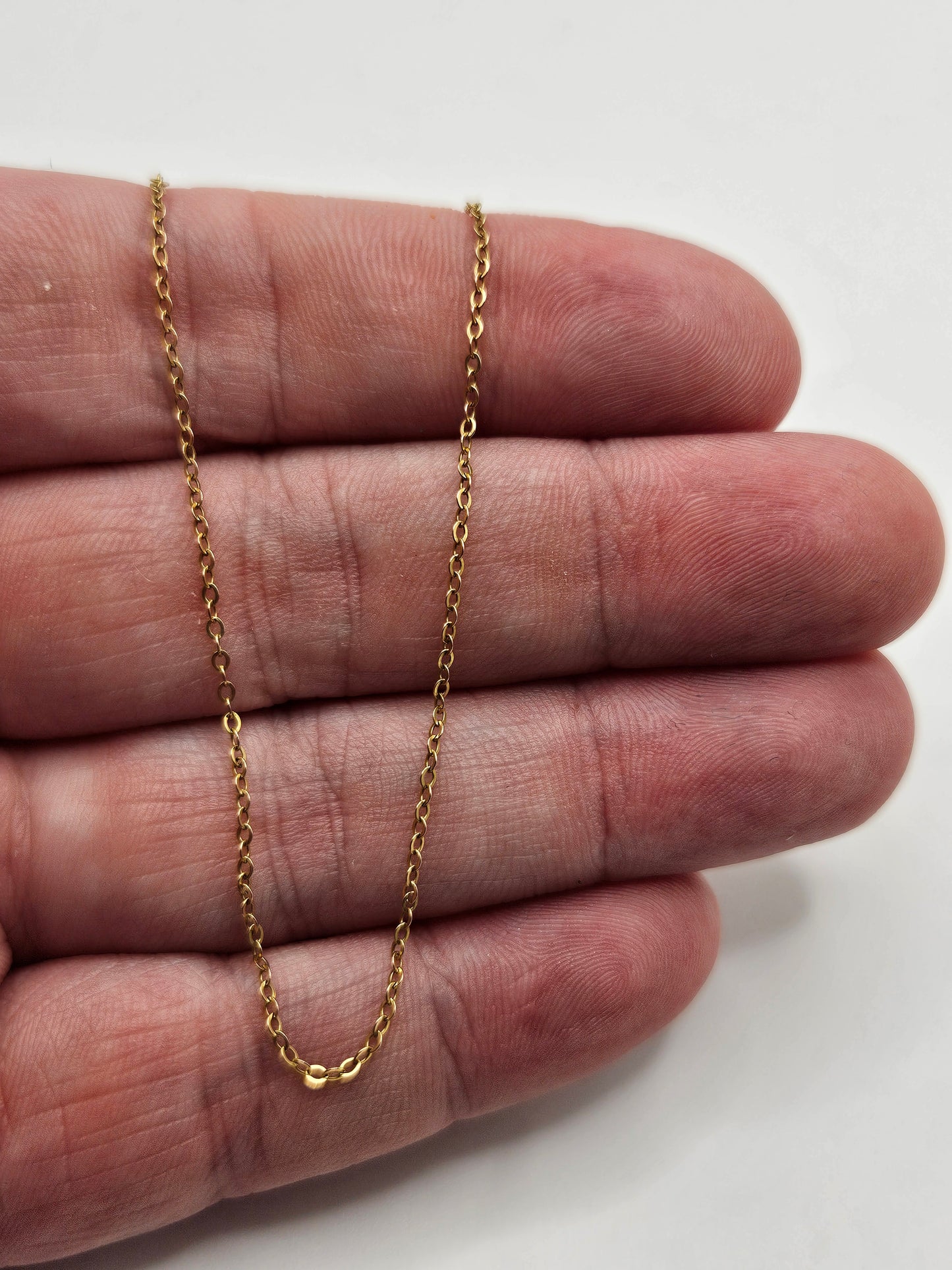 9ct gold chain (1)