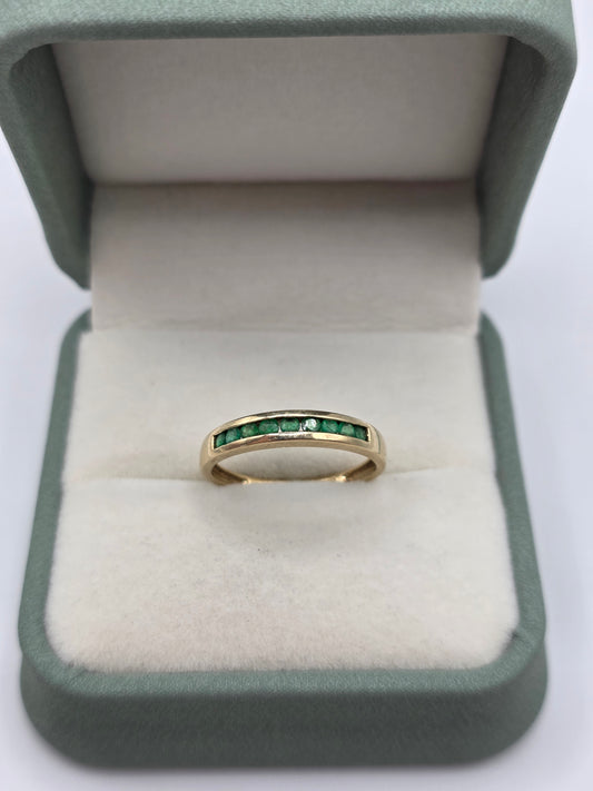 9ct gold emerald ring