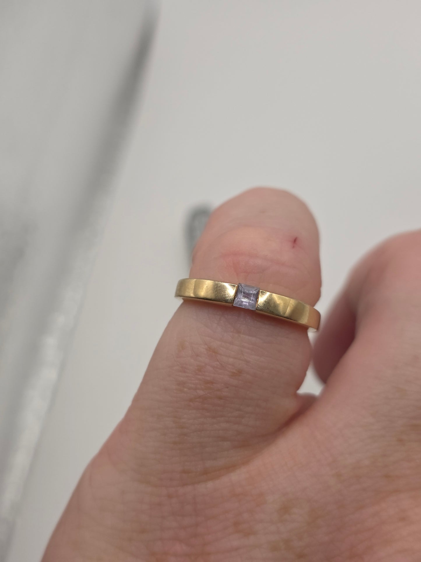 9ct gold tanzanite ring