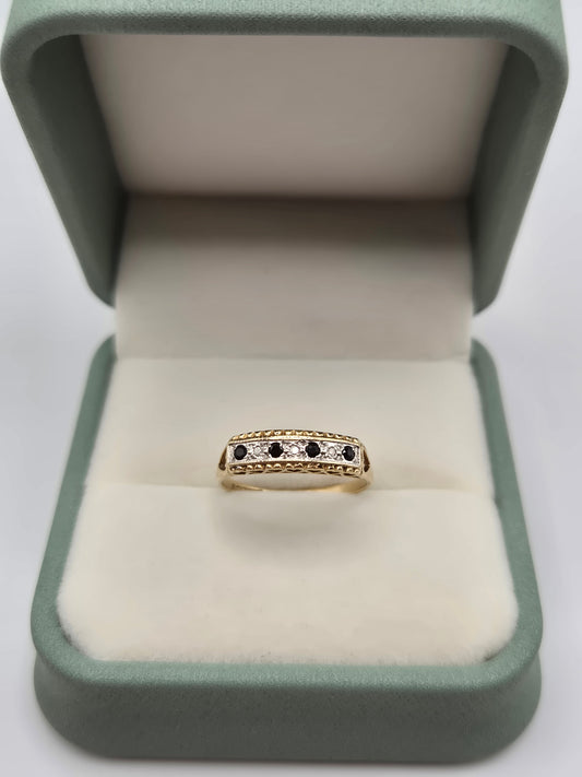 9ct gold sapphire and diamond ring