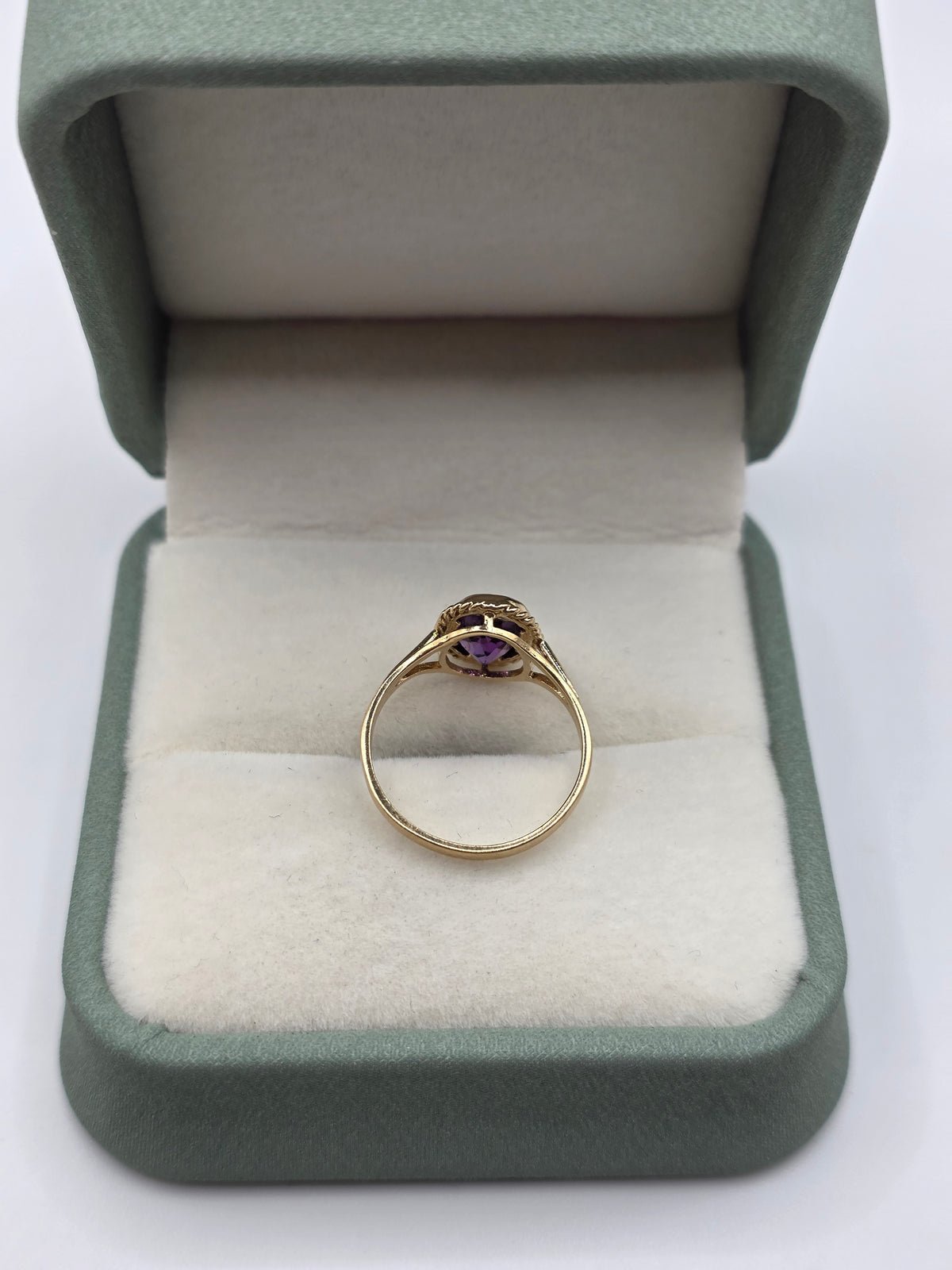 9ct gold amethyst ring