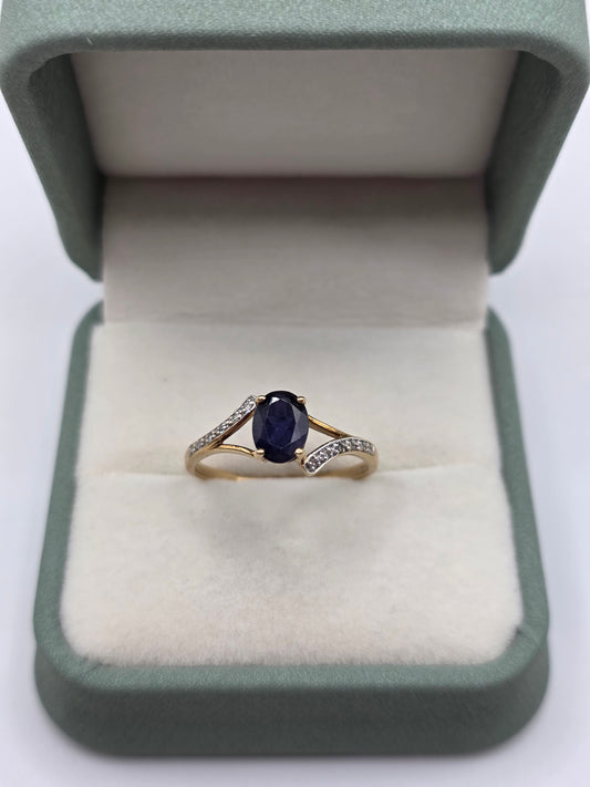9ct gold iolite and diamond ring