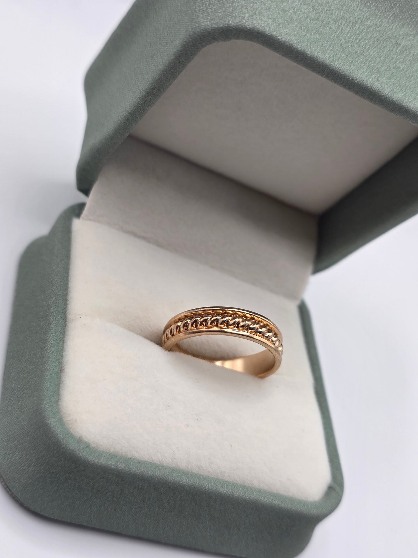 9ct rose gold eternity band ring