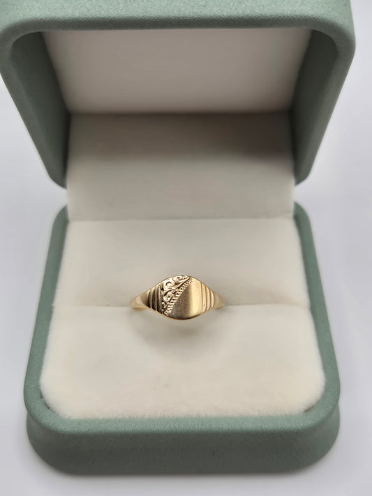 9ct gold signet ring