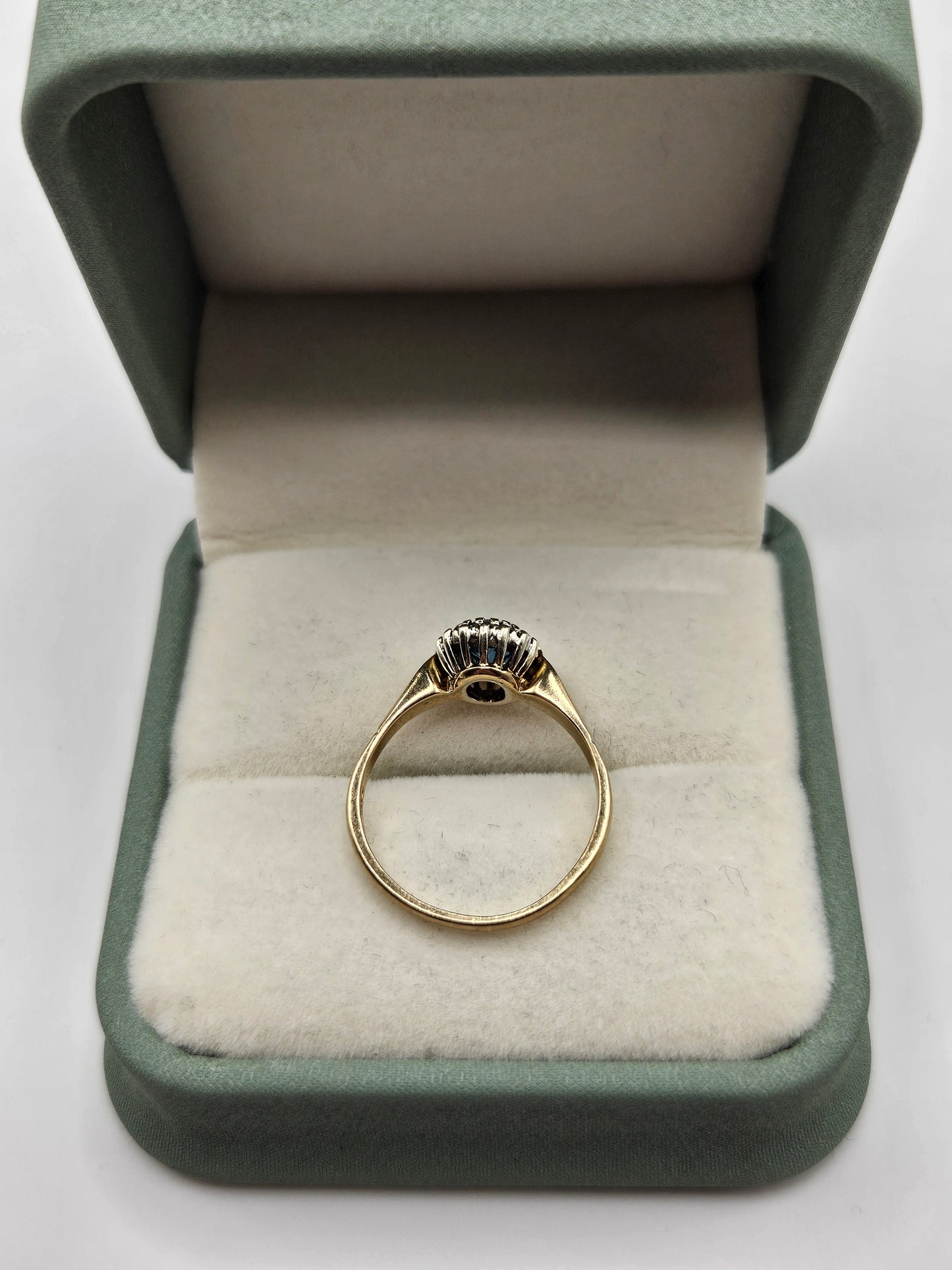 9ct gold topaz and diamond ring