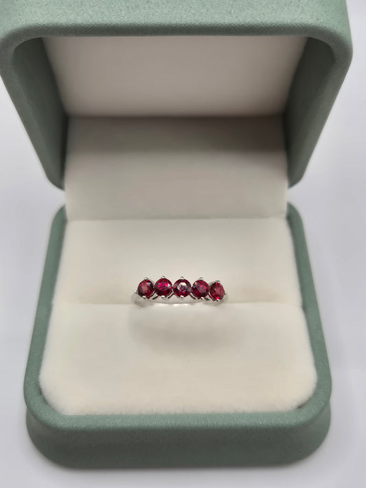 9ct white gold gemstone ring