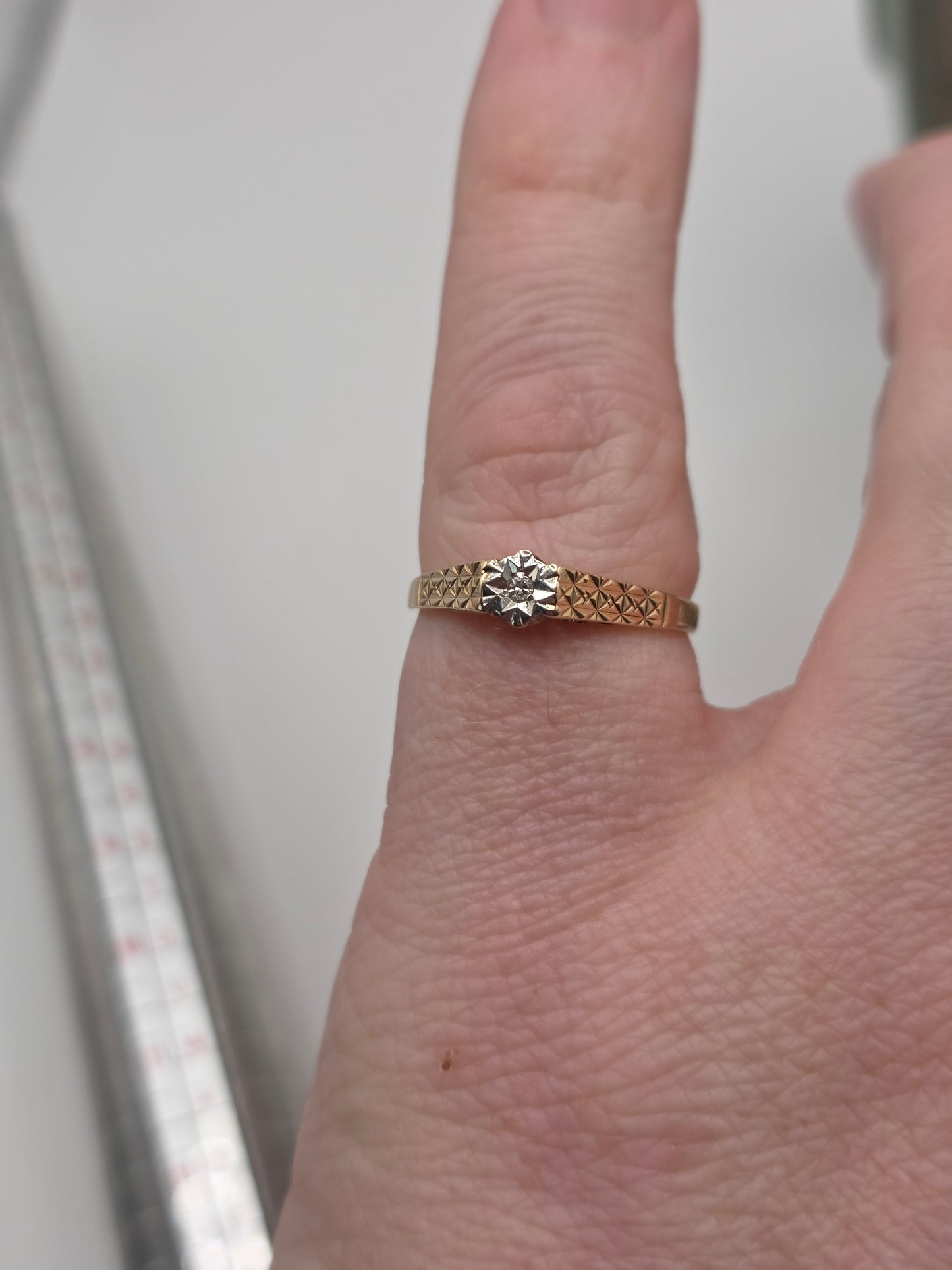 9ct rose gold diamond ring