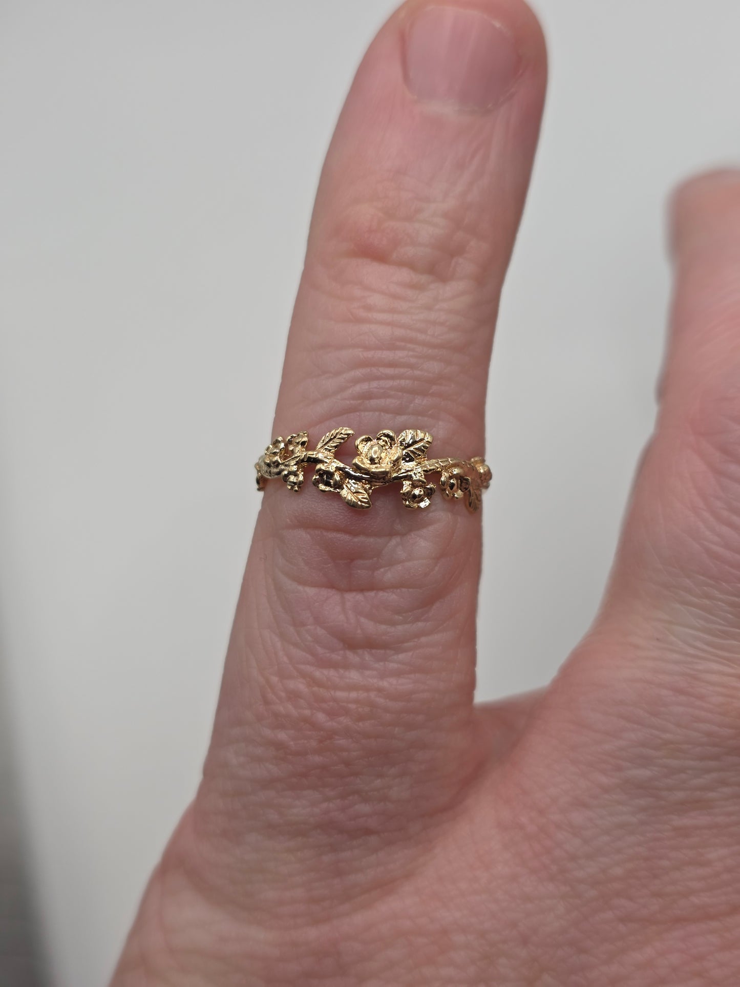 9ct gold forget me not ring