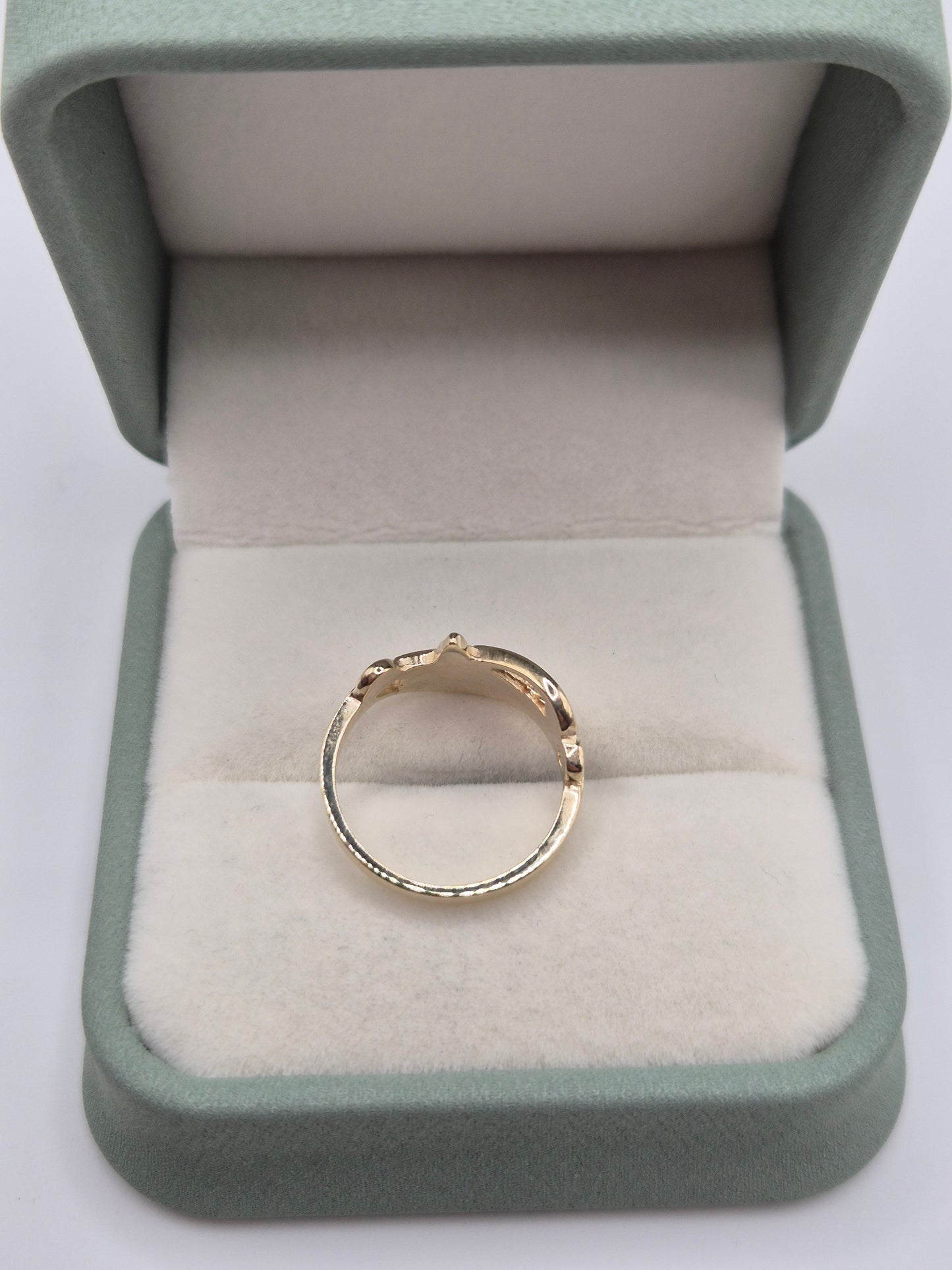9ct gold eye of horous ring